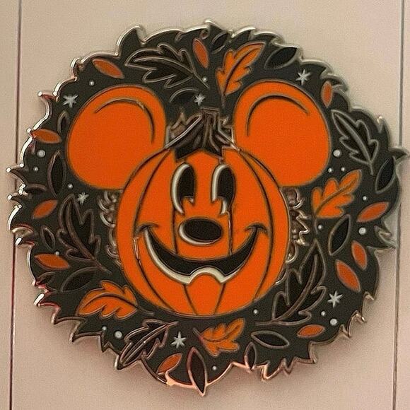 Disney Pins Halloween Minnie Witch Mickey Vampire Mouse Jack O Lantern Pumpkin 3 - Picture 9 of 13